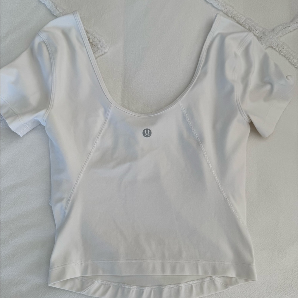 white lululemon tee